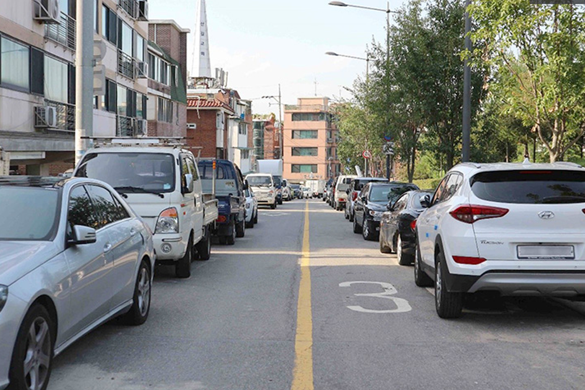 Korea parking violation fine on the street