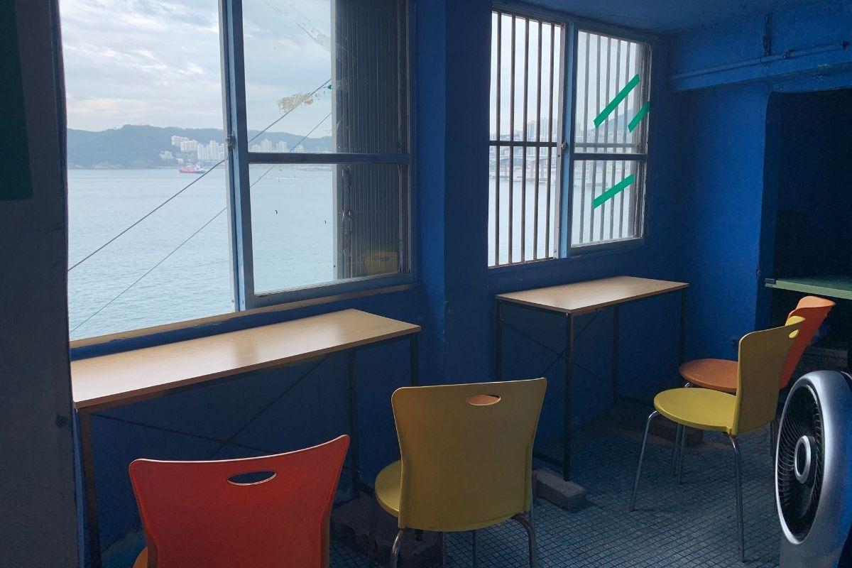 window tables at Huinnyeoul Jeombbang