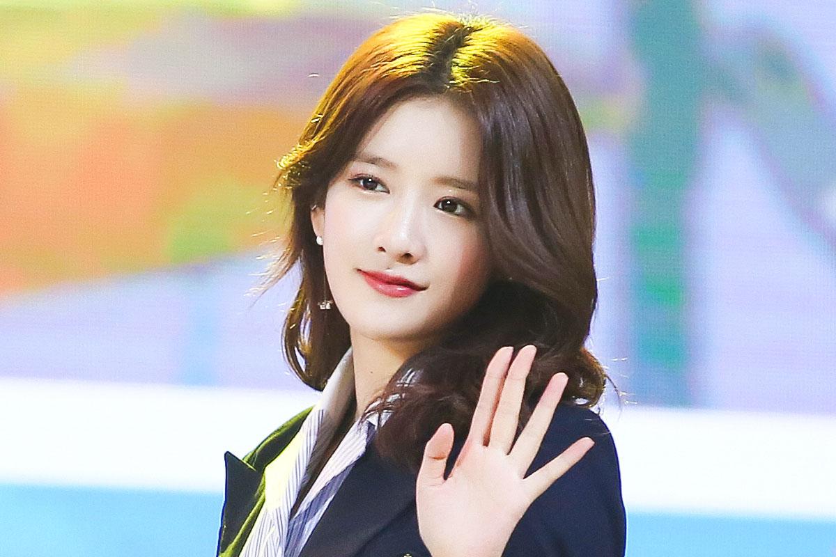 Top 26: COSMIC GIRLS EXY