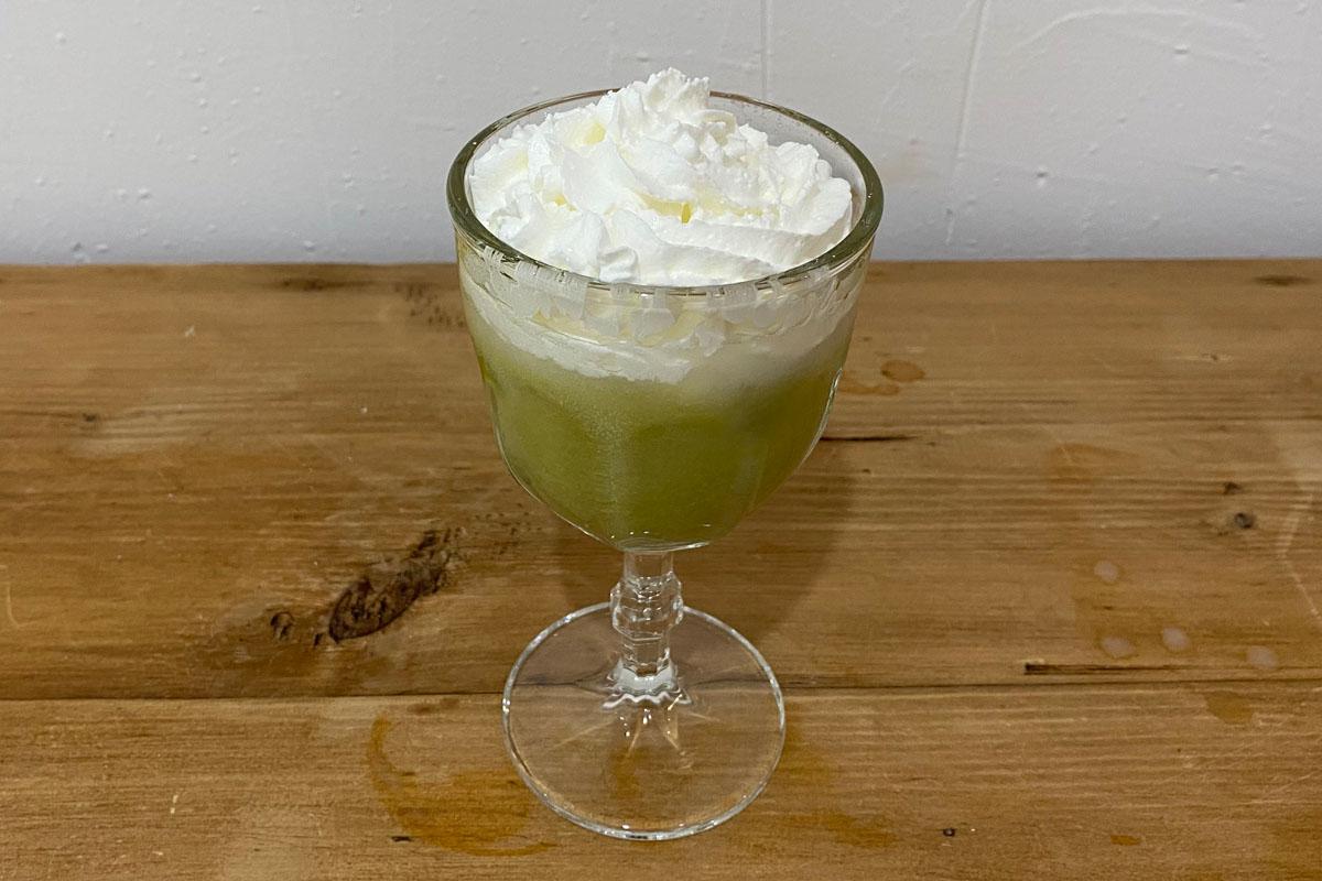 Green tea makgeolli cocktail on table