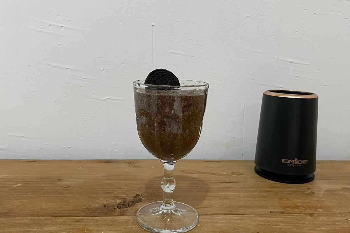 Adding Oreo cookie as garnish