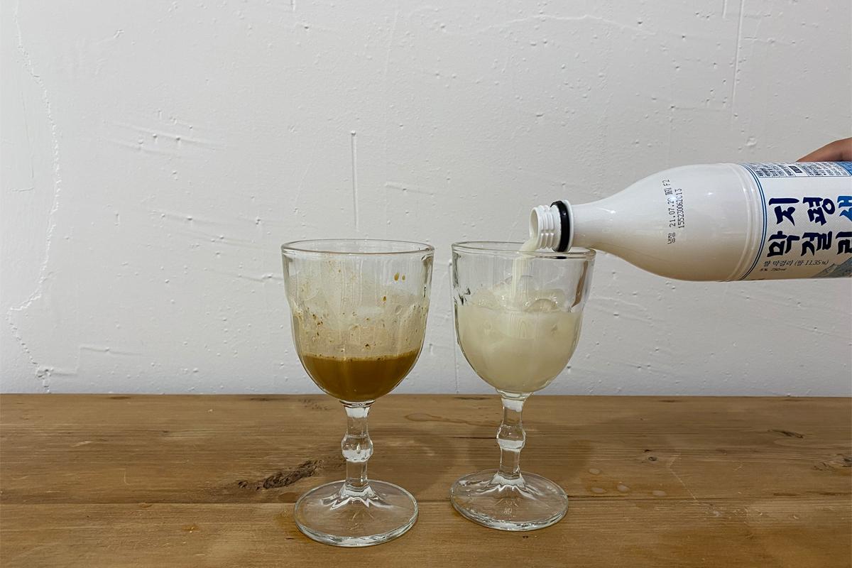 Adding makgeolli to cup with ice