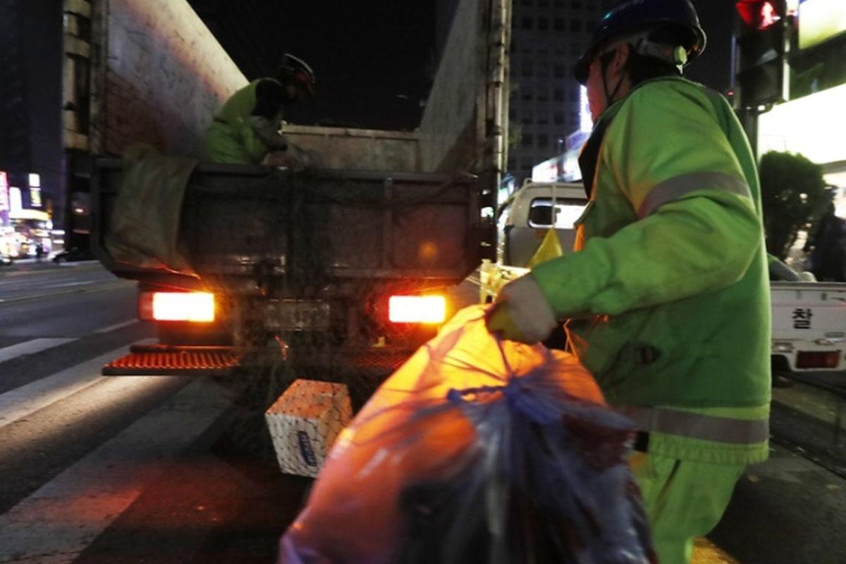 พนักงานเก็บขยะ