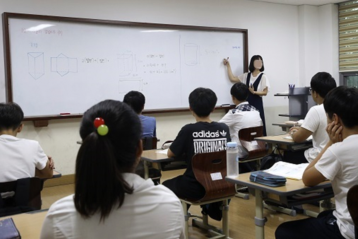 อันดับที่ 10: ติวเตอร์ทั่วไป (12,528 วอนต่อชั่วโมง)