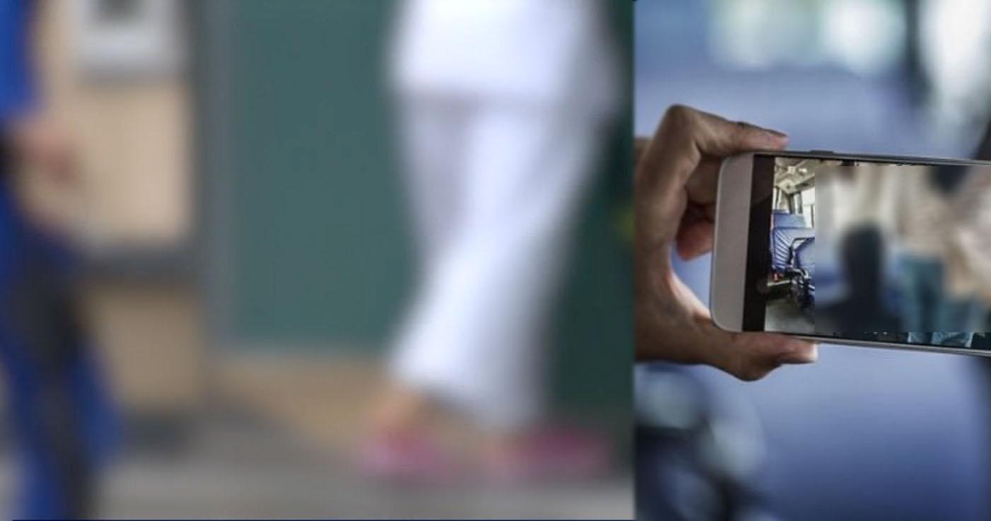 รุ่นพี่บังคับรุ่นน้องถอดเสื้อผ้าและถ่ายภาพส่งต่อในกลุ่ม