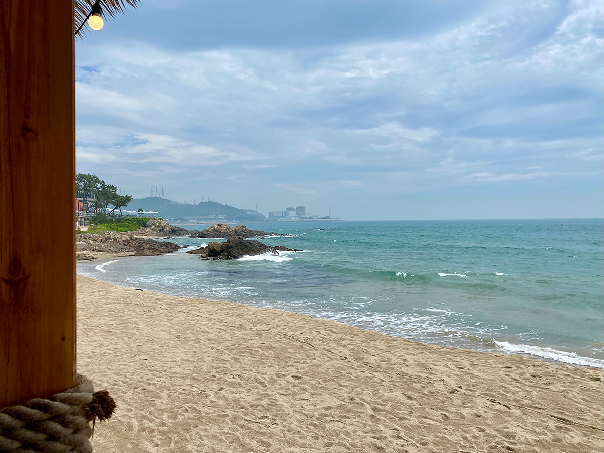 The beach in front of Haeundae Haemul Kalguksu in Gijang, Busan