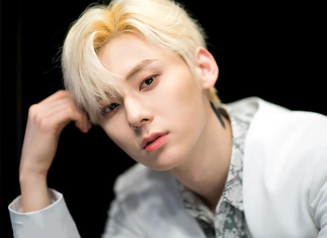 มินฮยอน NU'EST