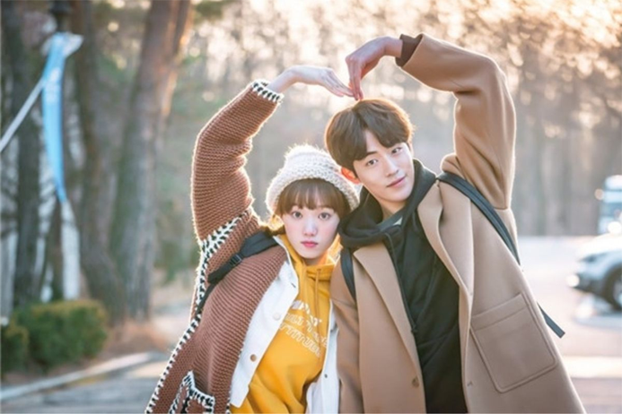 韩国大学生 穿搭