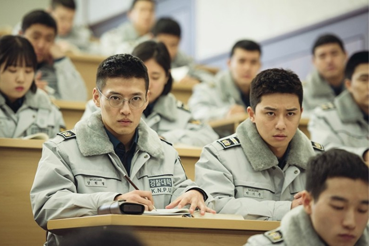 Park Seo Joon và Kang Ha- neul trong phim Cảnh sát tập sự