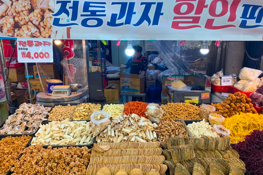 望遠市場美食 2025