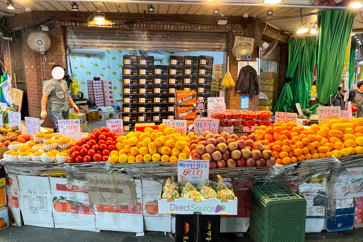 韓国、韓国旅行、韓国観光、ソウル、ソウル旅行、ソウル観光、韓国グルメ、ソウルグルメ、屋台グルメ、ローカルフード、ローカルグルメ、韓国市場、韓国伝統市場、望遠市場、マンウォン市場、麻浦、マポ、弘大、ホンデ