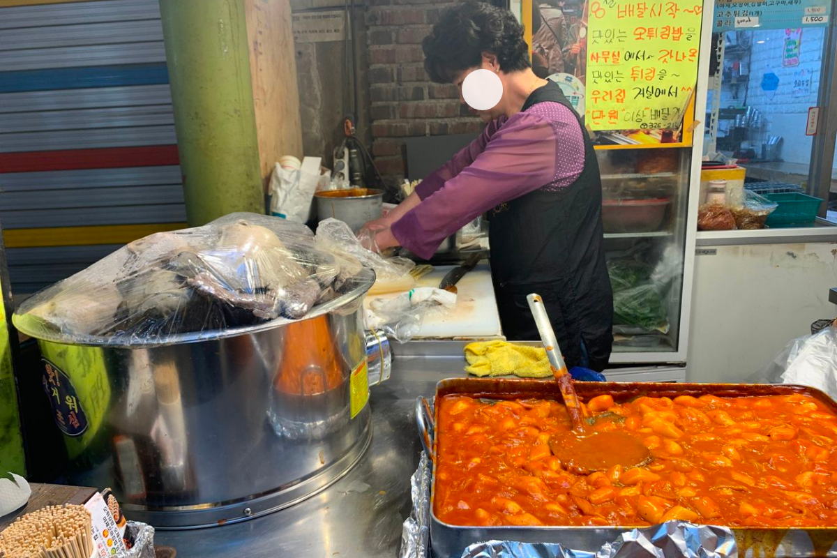 韓国、韓国旅行、韓国観光、ソウル、ソウル旅行、ソウル観光、韓国グルメ、ソウルグルメ、屋台グルメ、ローカルフード、ローカルグルメ、韓国市場、韓国伝統市場、望遠市場、マンウォン市場、麻浦、マポ、弘大、ホンデ