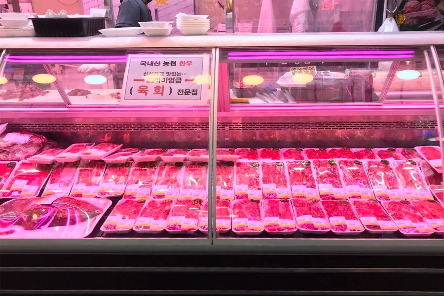 望遠市場美食 2025