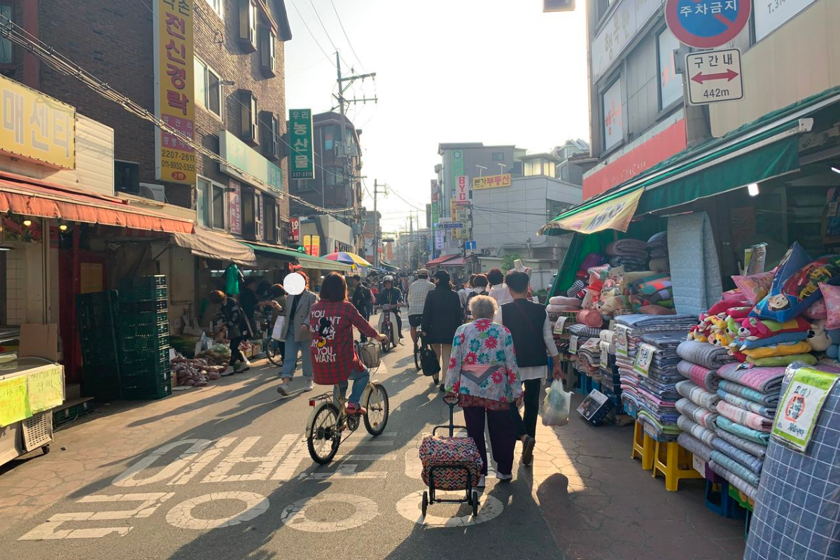 韓国、韓国旅行、韓国観光、ソウル、ソウル旅行、ソウル観光、韓国グルメ、ソウルグルメ、屋台グルメ、ローカルフード、ローカルグルメ、韓国市場、韓国伝統市場、望遠市場、マンウォン市場、麻浦、マポ、弘大、ホンデ