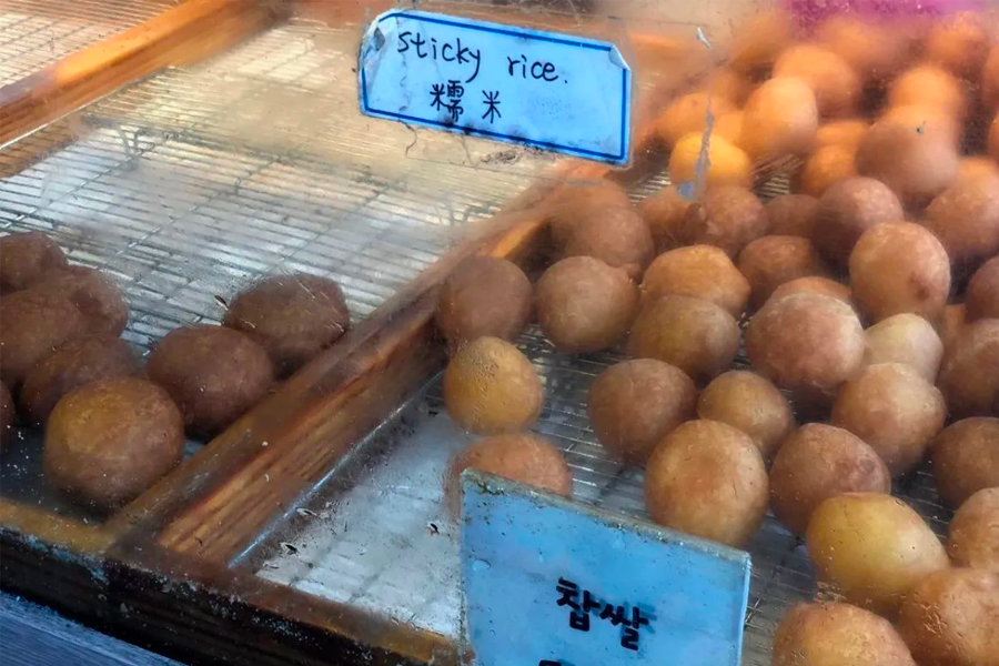 望遠市場美食 2025