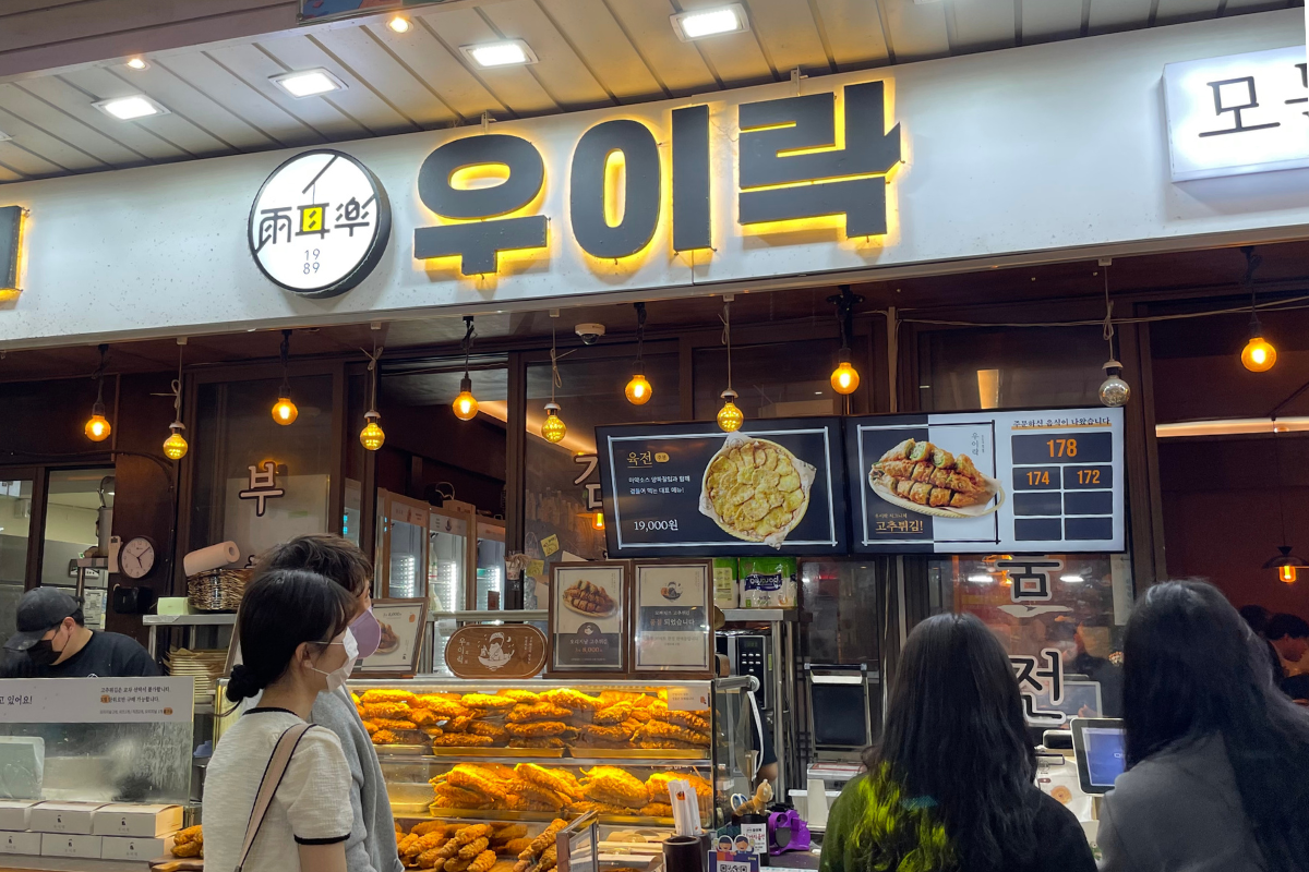 韓国、韓国旅行、韓国観光、ソウル、ソウル旅行、ソウル観光、韓国グルメ、ソウルグルメ、屋台グルメ、ローカルフード、ローカルグルメ、韓国市場、韓国伝統市場、望遠市場、マンウォン市場、麻浦、マポ、弘大、ホンデ