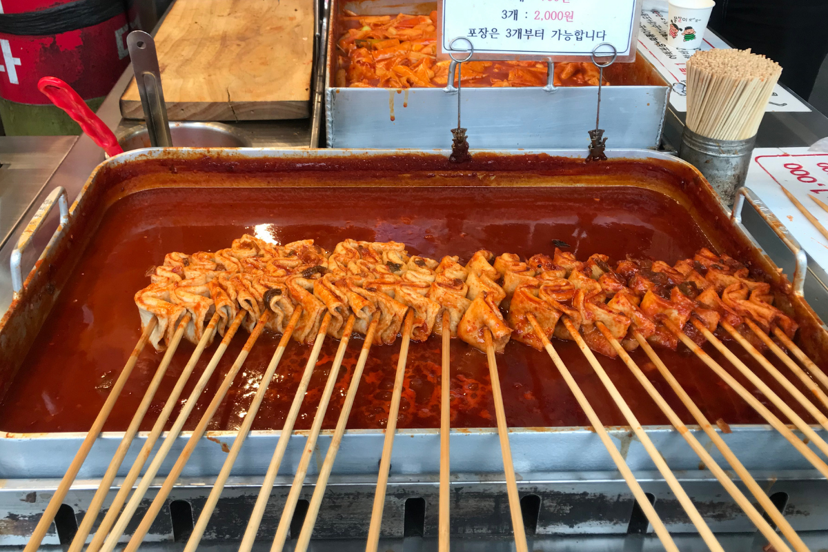 韓国、韓国旅行、韓国観光、ソウル、ソウル旅行、ソウル観光、韓国グルメ、ソウルグルメ、屋台グルメ、ローカルフード、ローカルグルメ、韓国市場、韓国伝統市場、望遠市場、マンウォン市場、麻浦、マポ、弘大、ホンデ