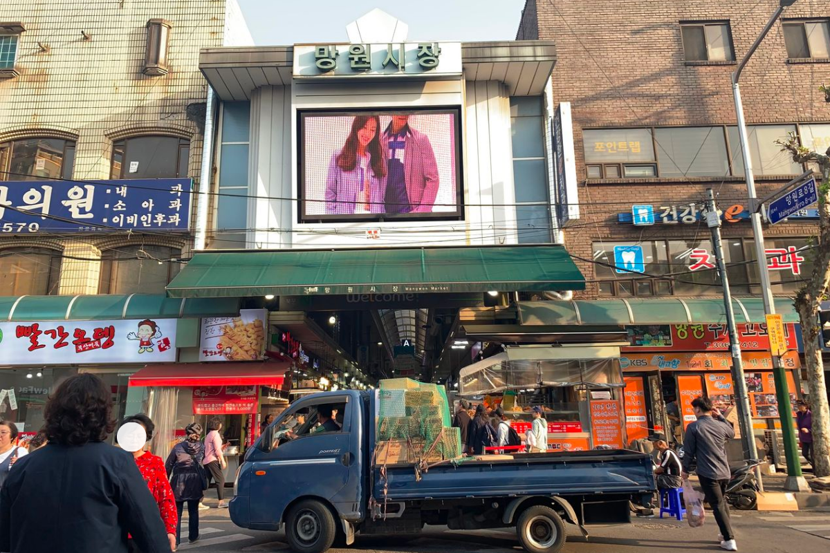 韓国、韓国旅行、韓国観光、ソウル、ソウル旅行、ソウル観光、韓国グルメ、ソウルグルメ、屋台グルメ、ローカルフード、ローカルグルメ、韓国市場、韓国伝統市場、望遠市場、マンウォン市場、麻浦、マポ、弘大、ホンデ