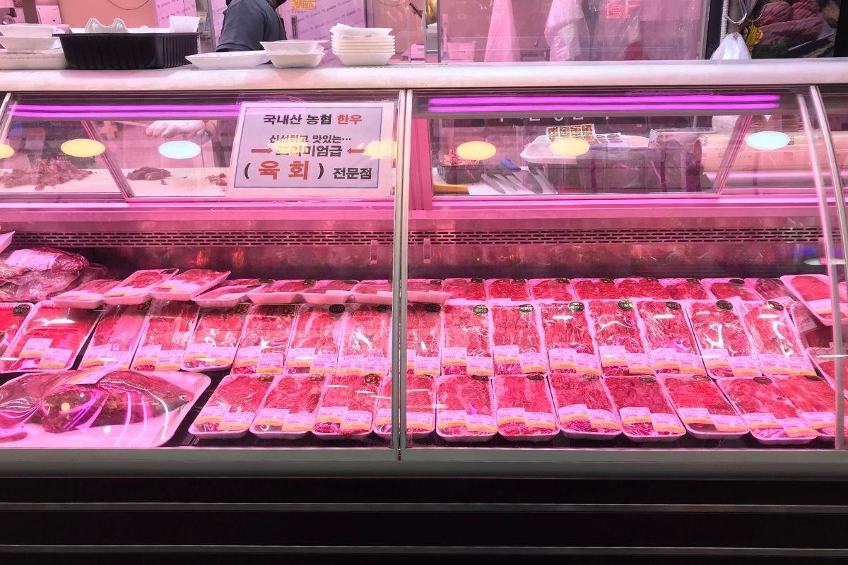 韓国、韓国旅行、韓国観光、ソウル、ソウル旅行、ソウル観光、韓国グルメ、ソウルグルメ、屋台グルメ、ローカルフード、ローカルグルメ、韓国市場、韓国伝統市場、望遠市場、マンウォン市場、麻浦、マポ、弘大、ホンデ