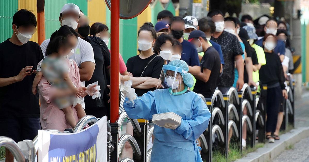 デルタ株が韓国を覆う...コロナ19新規感染者2200人超え