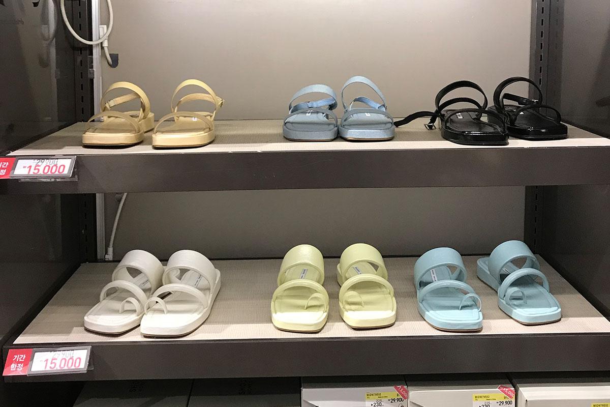 Sandals at Shoopen for women