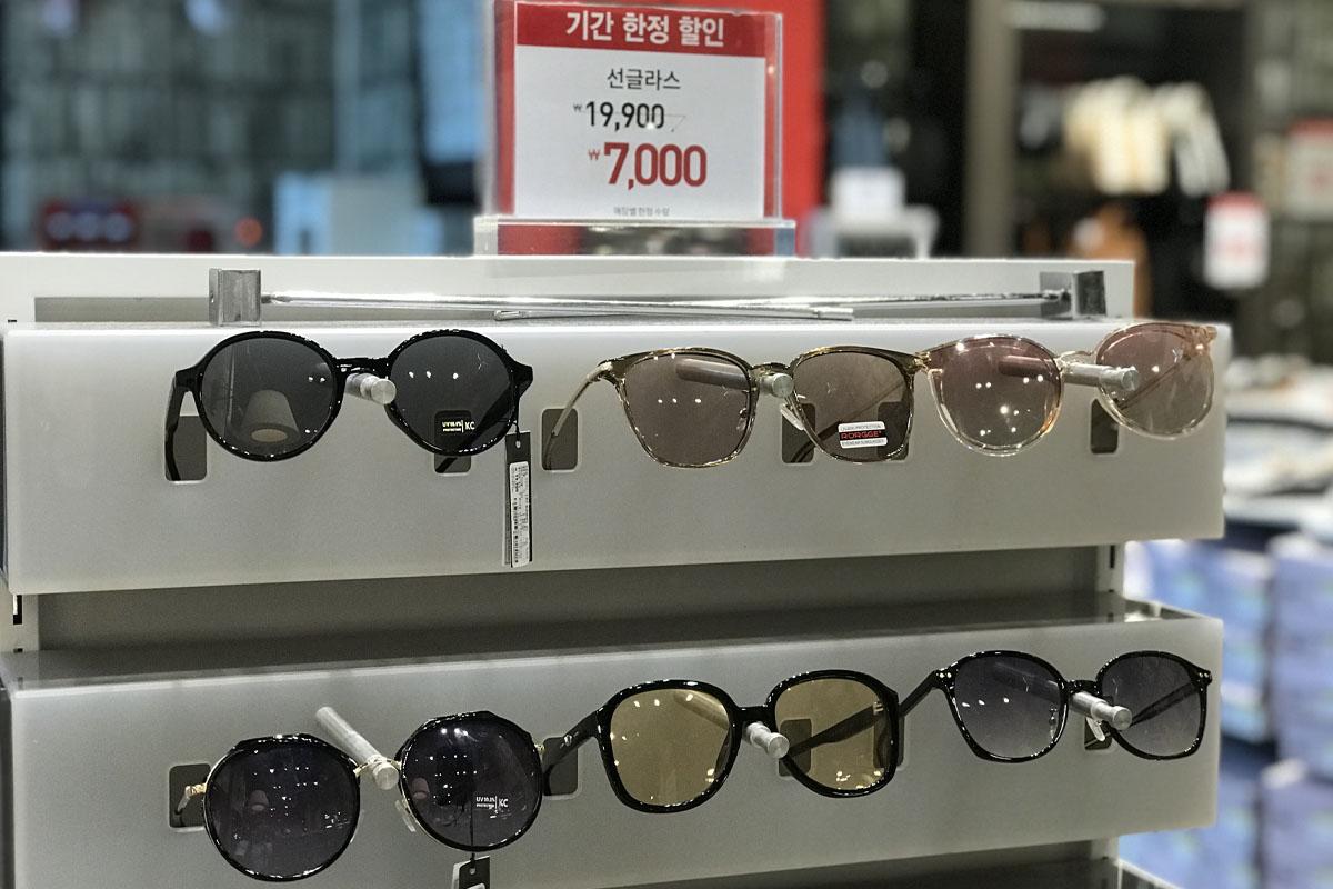7,000 won sunglasses at Shoopen
