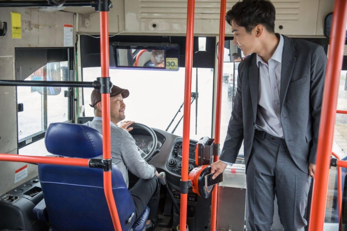 มีส่วนลดในการเปลี่ยนสายรถบัสหรือรถไฟ