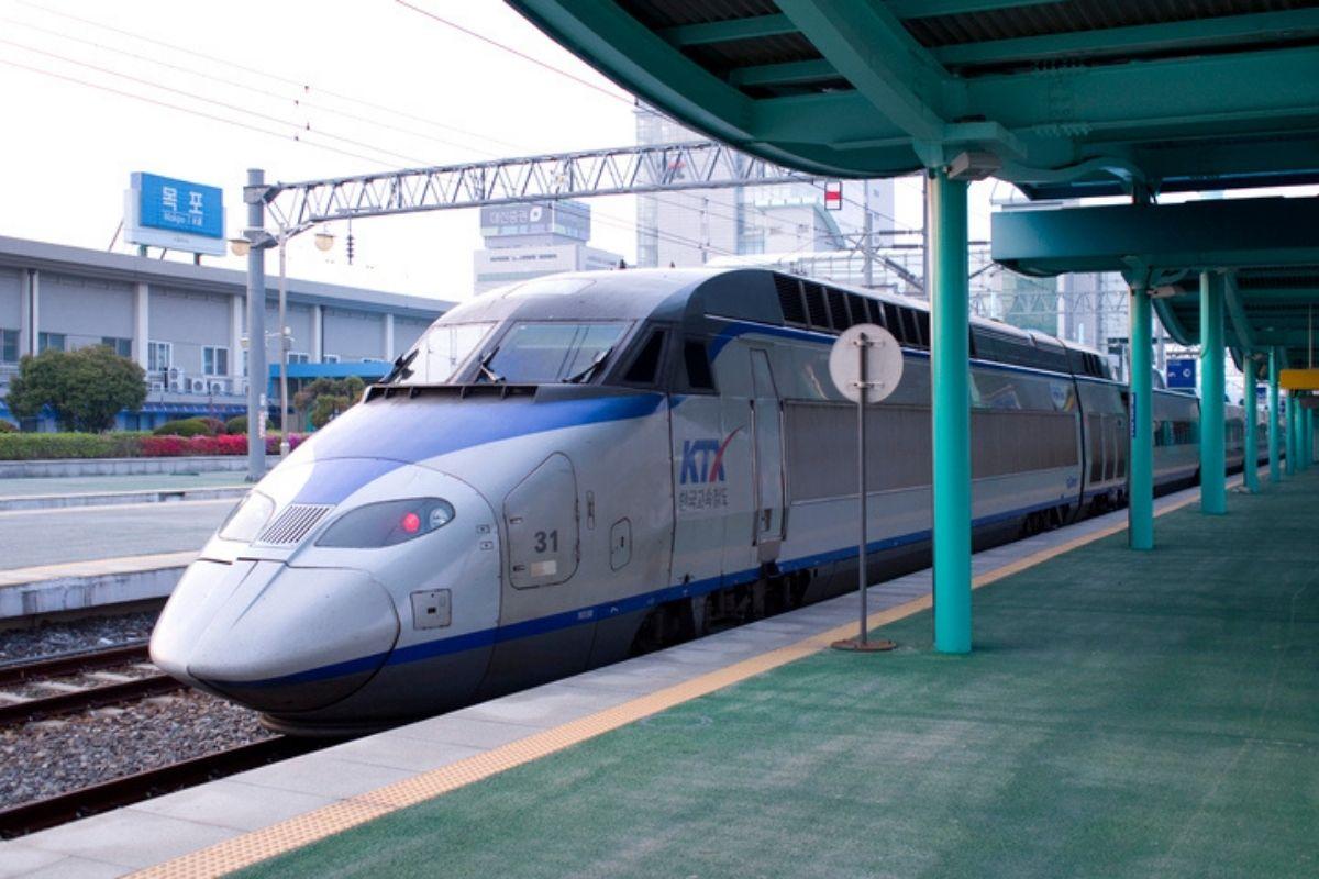 Văn hoá tham gia giao thông ở Hàn , tàu siêu tốc ktx hàn quốc