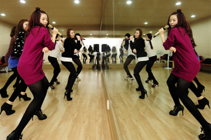 練習生的辛苦訓練，距離出道的努力過程