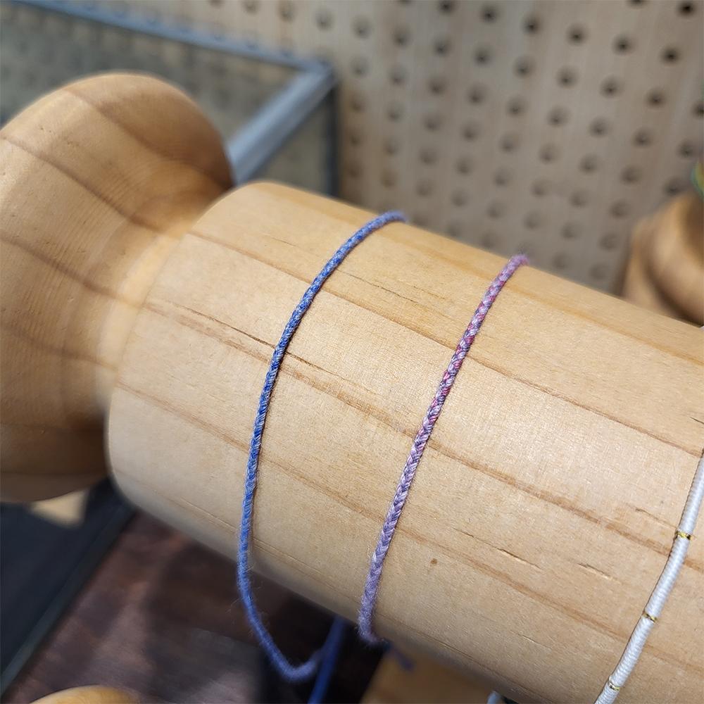 Vòng tay Single Original (CORE ver.) của thương hiệu CCCMADE với thiết kế đơn giản nhưng tinh tế.