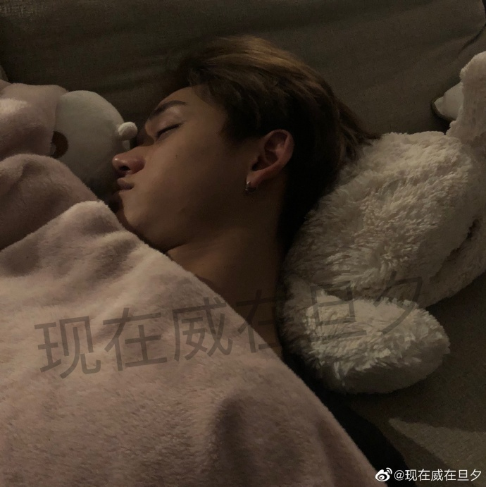 卢卡斯抱歉声明的手写信，表达他对粉丝和成员的歉意与反思。