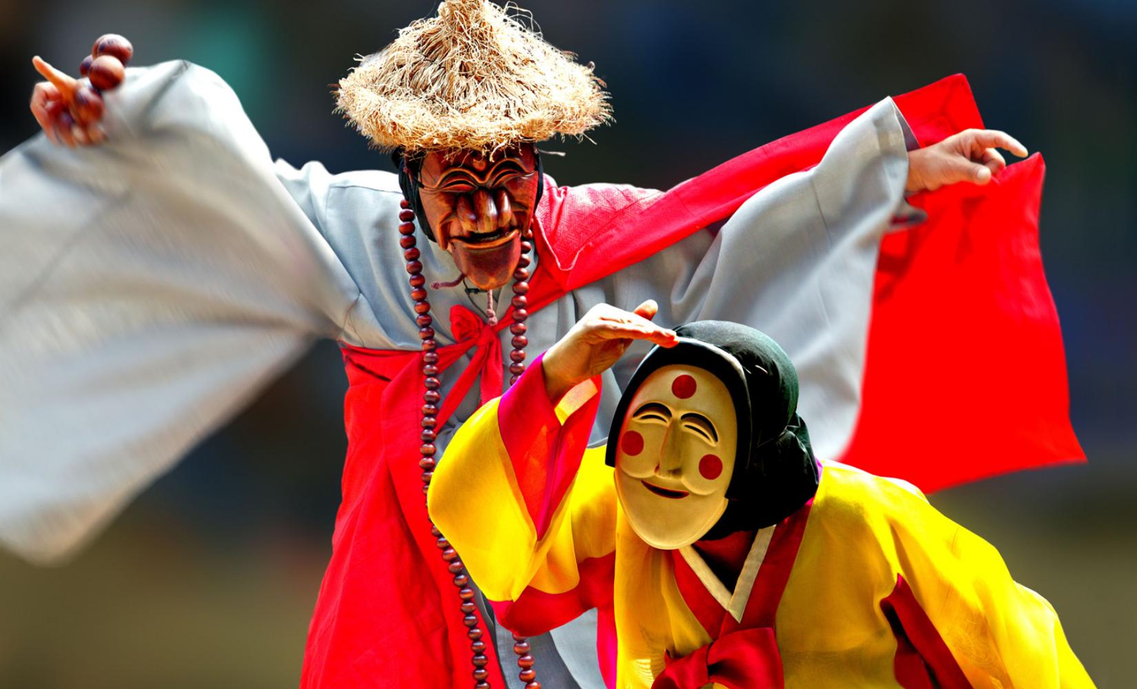 Korean Culture | The Traditional Mask Dance "Talchum"-thumbnail