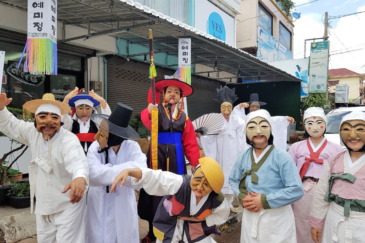 ตัวละครในระบำหน้ากาก “ทัลชุม”