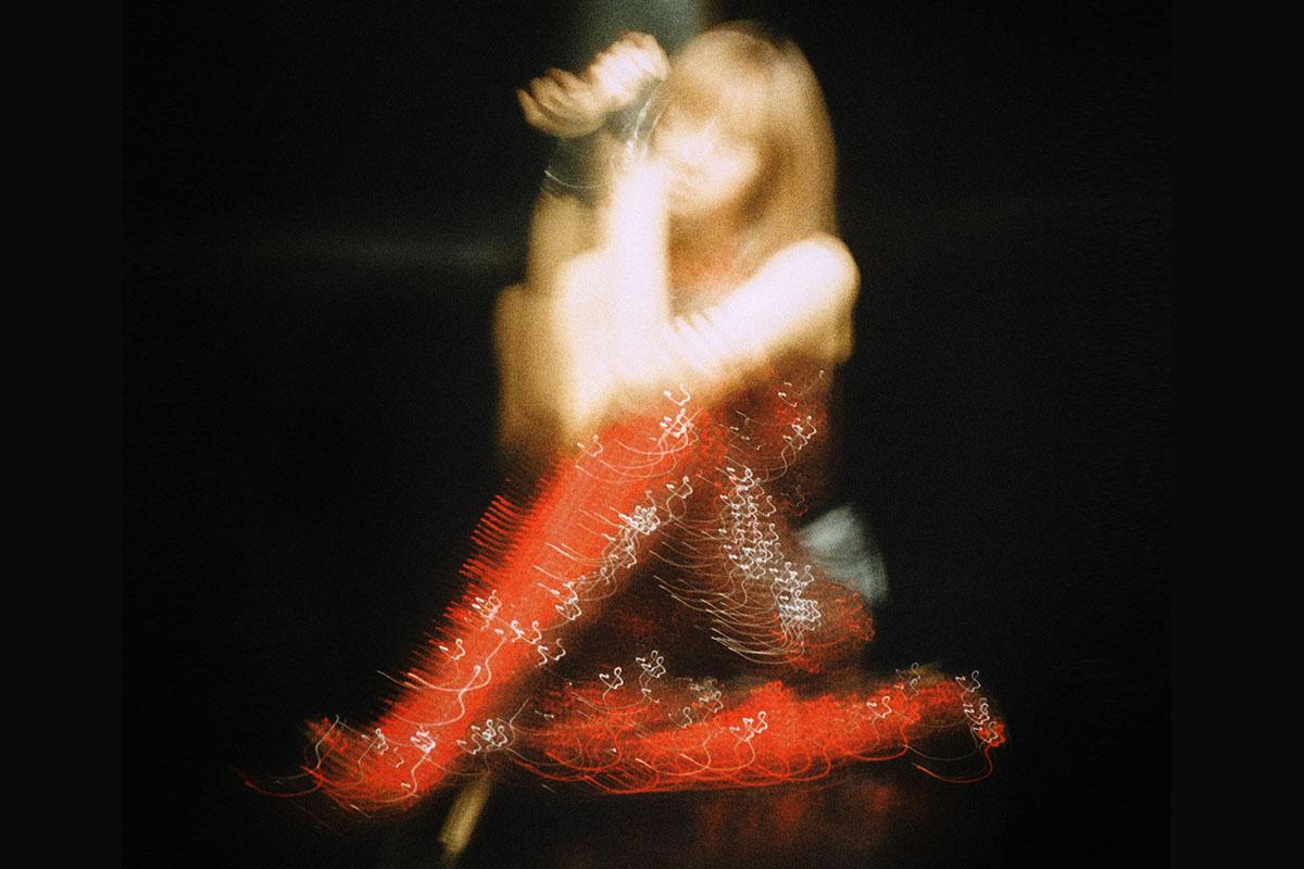 โปสเตอร์อัลบั้มเดี่ยวของลิซ่า BLACKPINK ที่มีการประกาศวันปล่อยอัลบั้ม LALISA วันที่ 10 กันยายน ค.ศ. 2021 โดย YG Entertainment