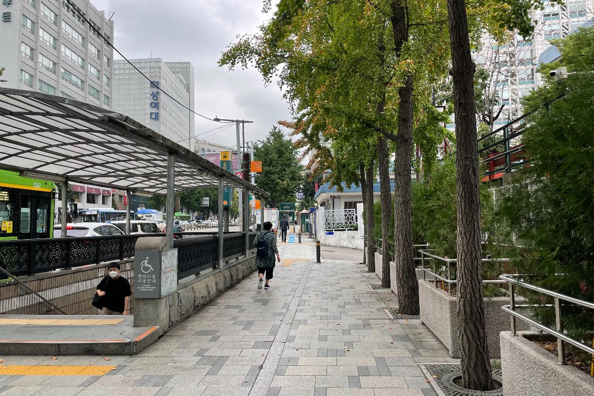 Anguk Station exit 6