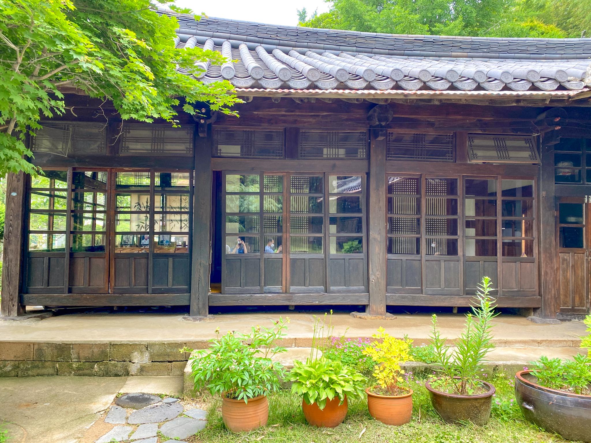 busan korea ahopsan bamboo forest gwanmiheon hanok house