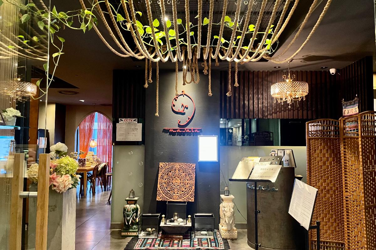 Pintu Masuk The Masala di Myeongdong