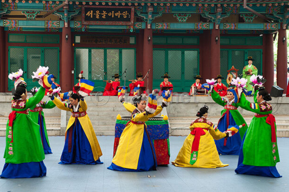 วัฒนธรรมเกาหลี มูโก (무고)