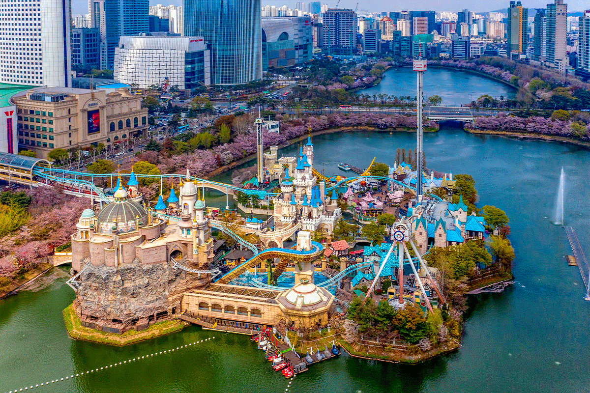 韓國樂天世界遊樂園，代表韓國旅遊景點的空中景觀