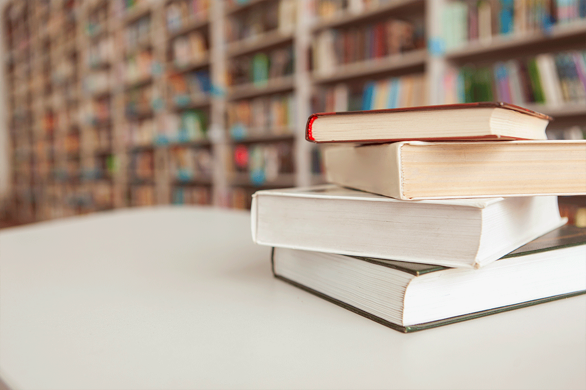 韓國圖書館內的書籍堆