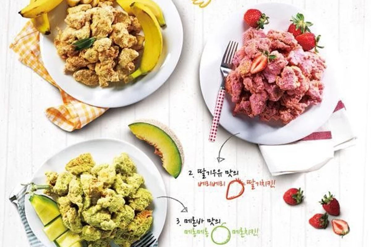 Три тарелки с различными вкусами фруктовой курицы от Mexicana, включающие клубничный, дынный и банановый вкусы.