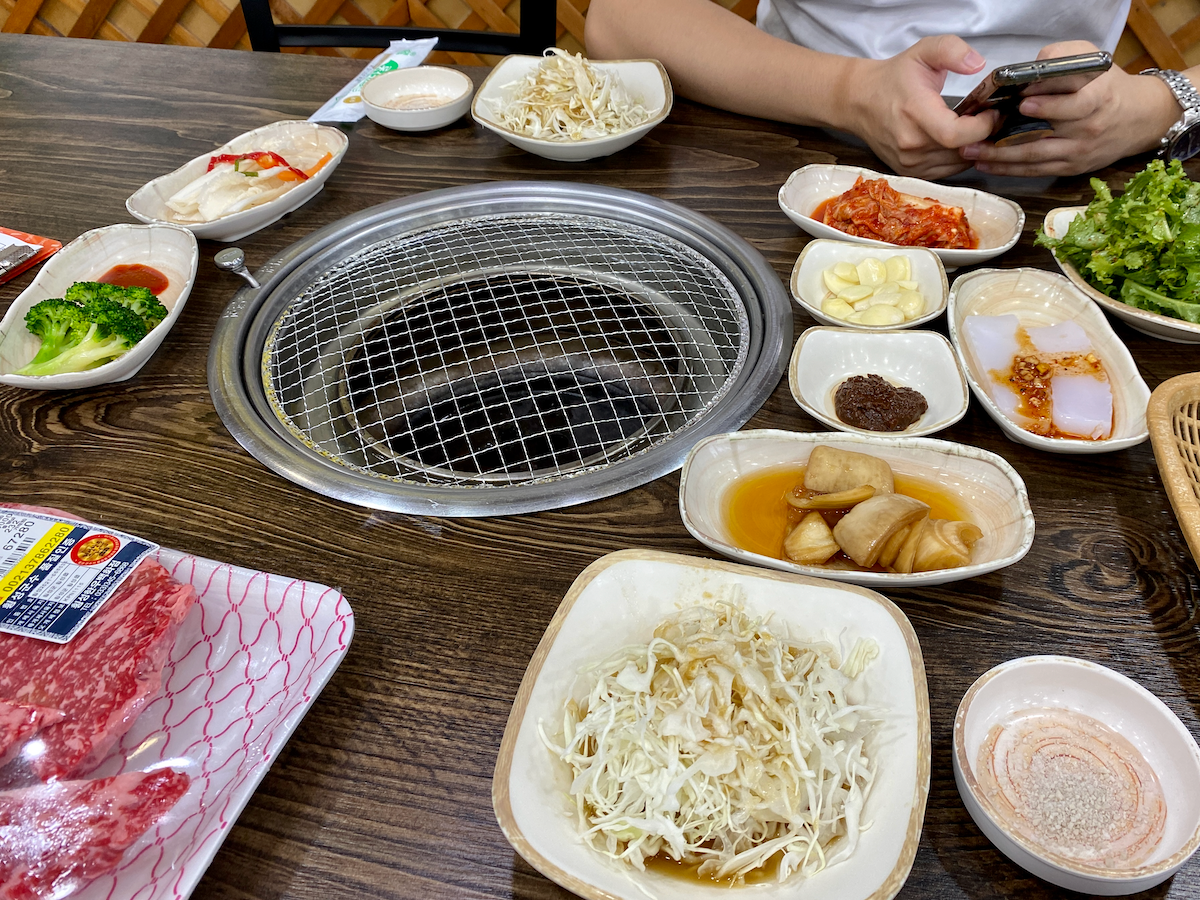 Hanwoo grill at Hoengseong Hanwoo Baekhwajeom