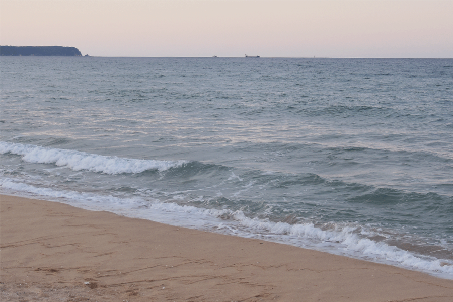 東海市望祥海邊的美麗日落景色,露營地的海景