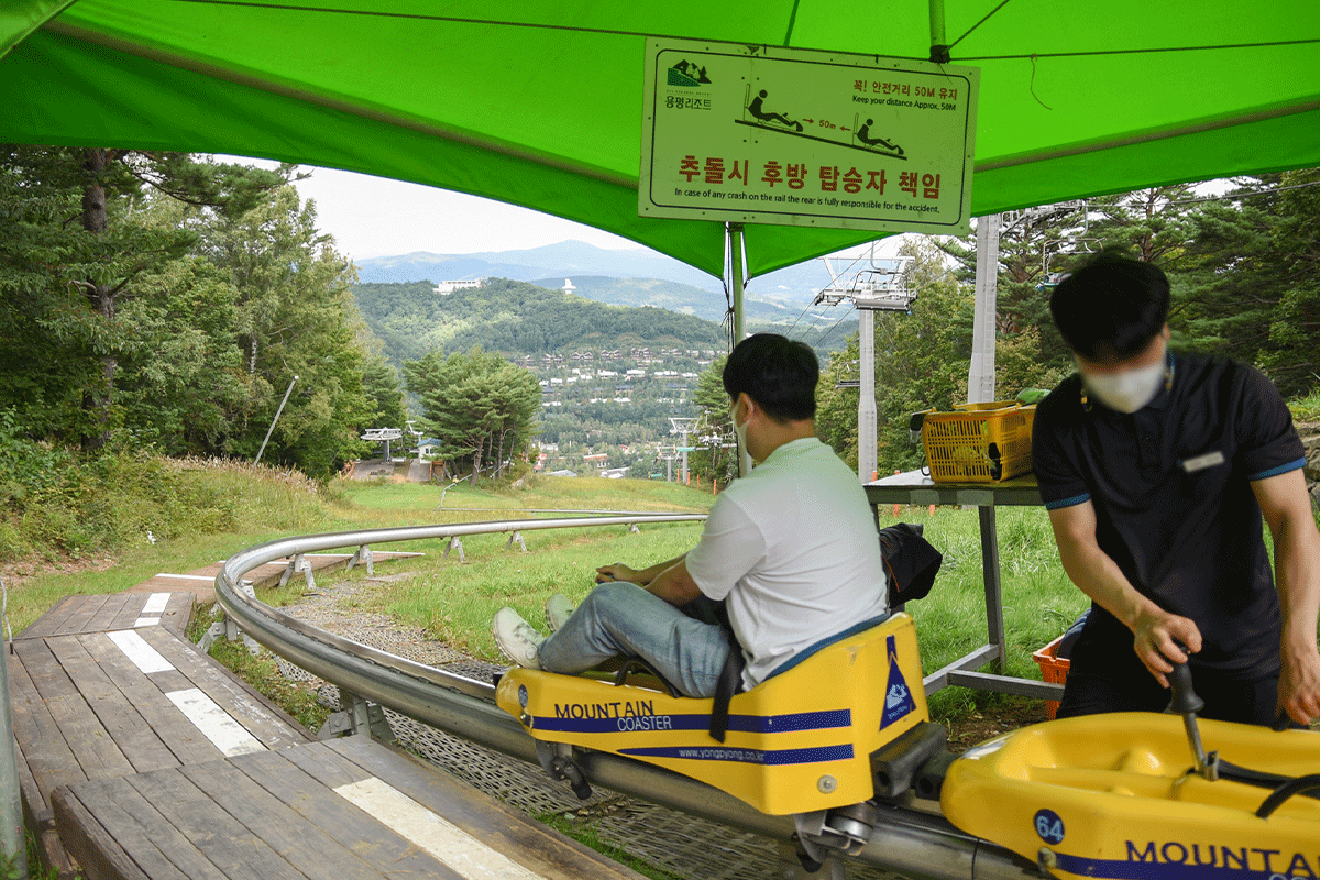 韓国、韓国旅行、韓国観光、江原道、カンウォンド、アクティビティ、異色旅行、リュージュ、博物館、民俗村、江陵、カンルン