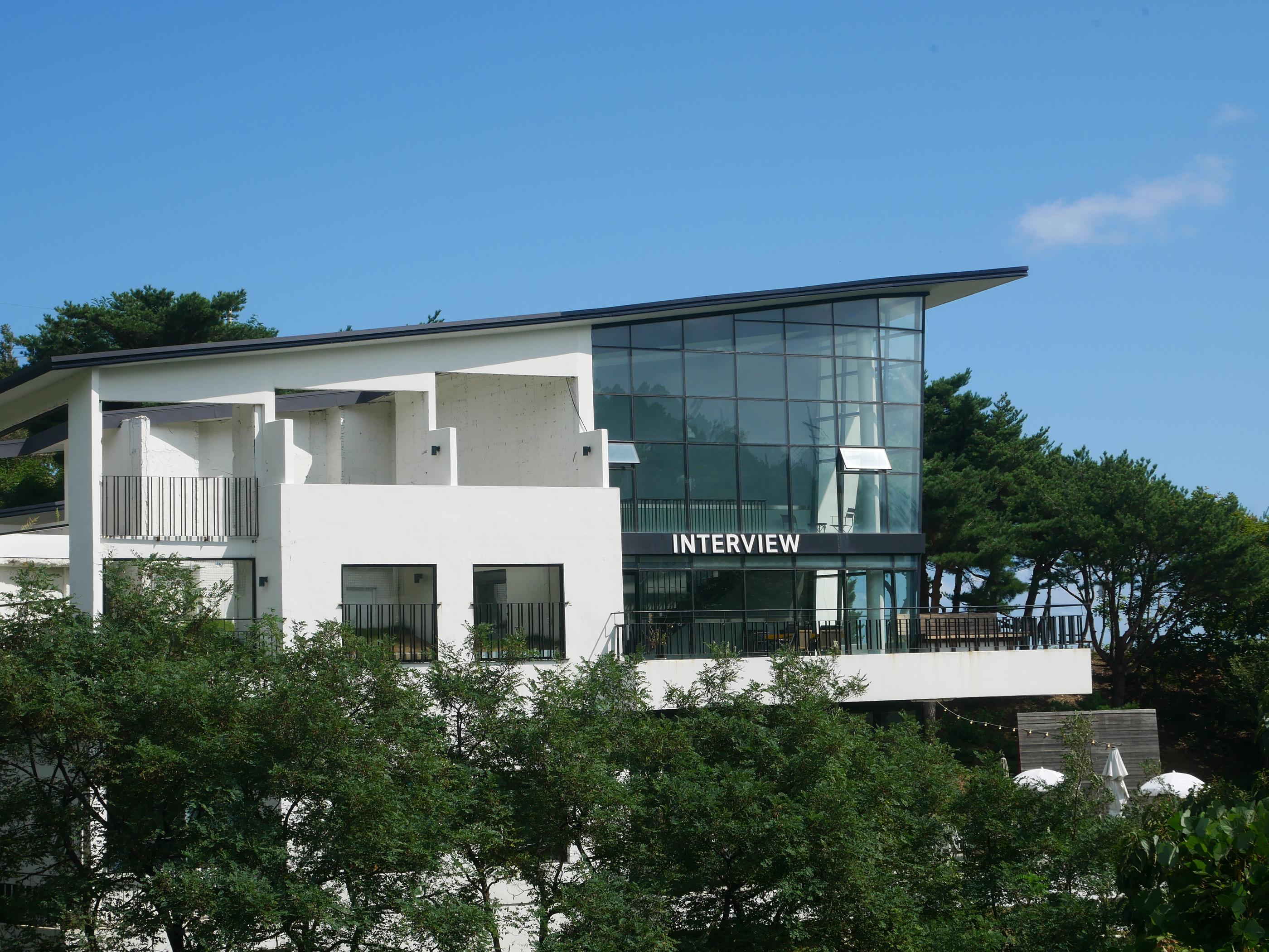 Famous Gangwondo Cafes: Gangneung Stay Interview