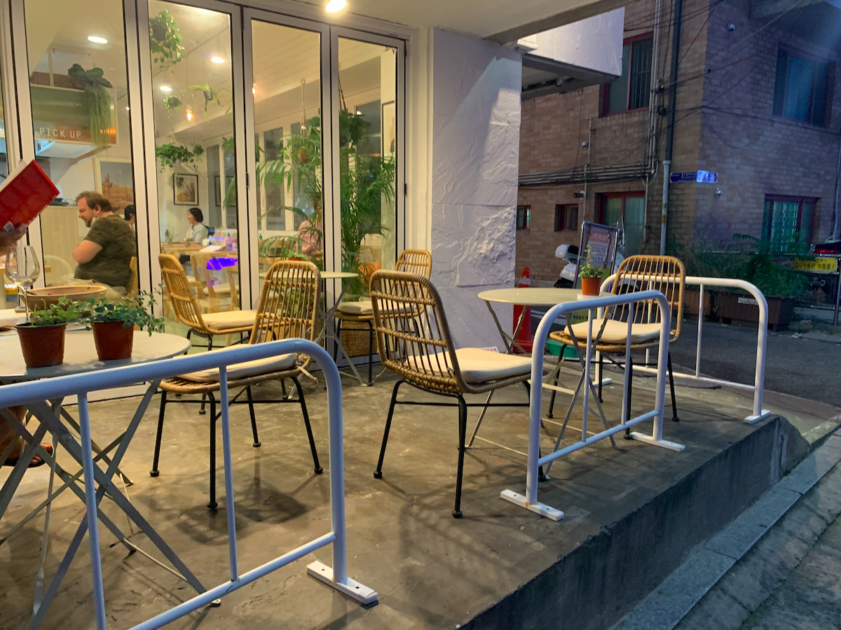 korea seoul hongdae yeonnam vegan restaurant plant, outdoor seating