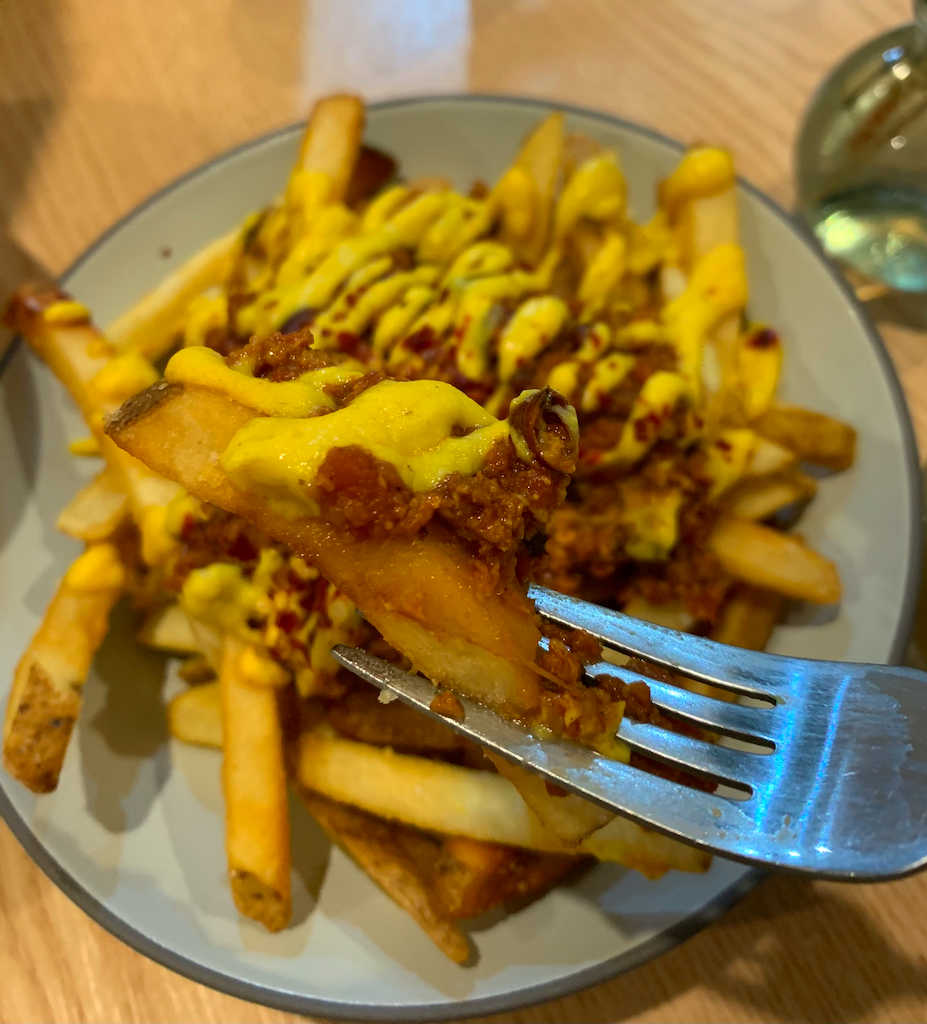 korea seoul hongdae yeonnam vegan restaurant plant, chili cheese fries