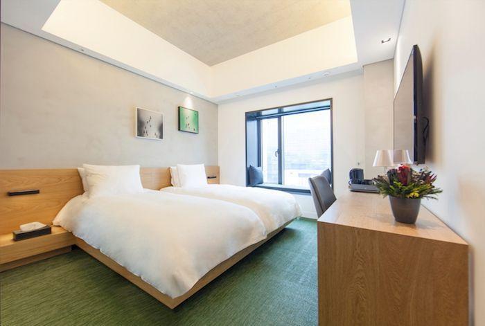 ミョンドン ホテル｜ステイビーホテル明洞、ミョンドンホテル、ステイビーホテル明洞、韓国ホテル、韓国観光、韓国旅行、ソウル宿泊、ソウルホテル、明洞ホテル、明洞観光、明洞名所、宿泊、ホテルおススメ、高級ホテル、ホテル朝食、家族旅行、4人部屋、テラス、夜景、観光地ホテル、アクセスの良いホテル、人気のホテル