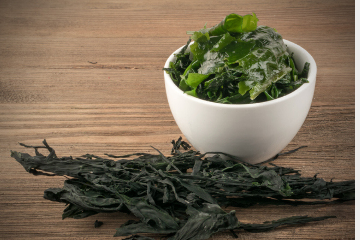 Dried and rehydrated seaweed