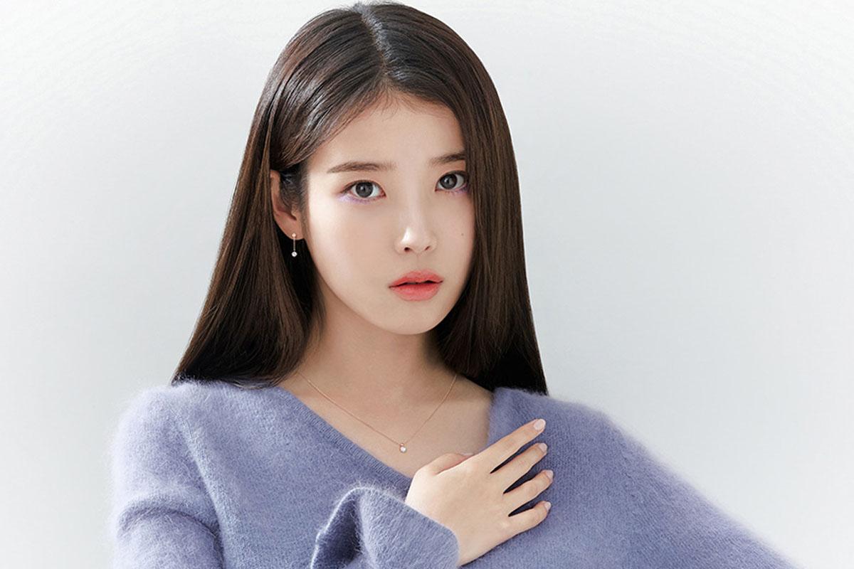 IU